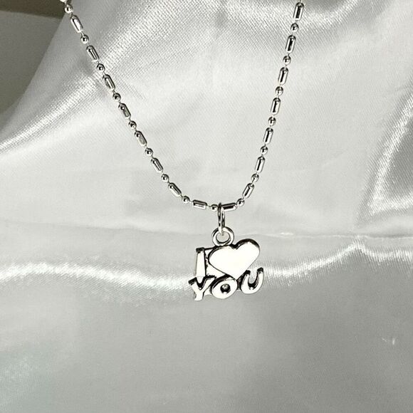 AVL Sterling 925 Silver “I ❤️ You” Necklace - Picture 2 of 9